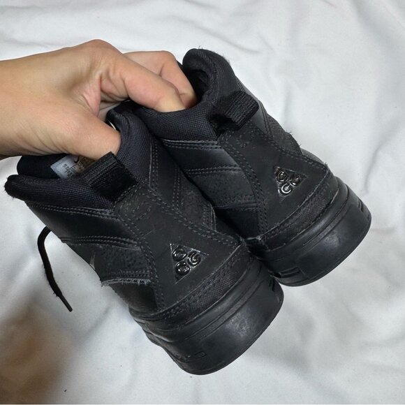 Nike Woodside High Top Lace Up Boys Kids Boots Black Sz 1Y Hiking Outdoor Comfy - Picture 6 of 9